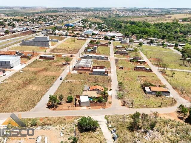 Lote para Venda em Goiânia - 2