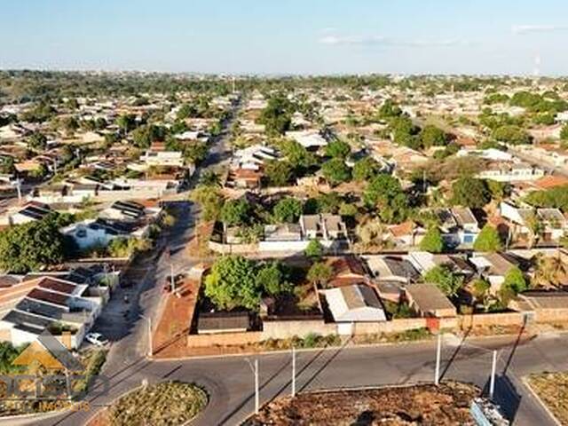 Lote para Venda em Aparecida de Goiânia - 4