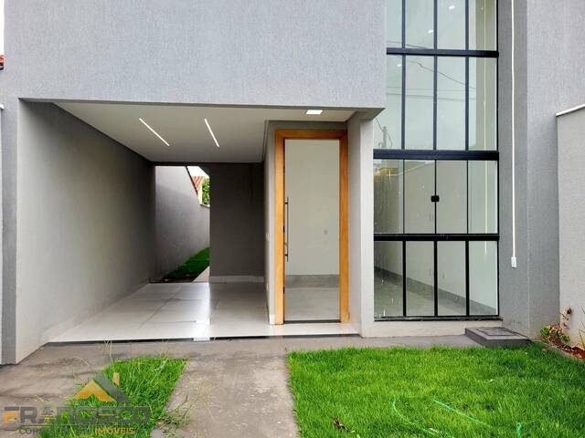 #24 - Casa para Venda em Aparecida de Goiânia - GO - 2