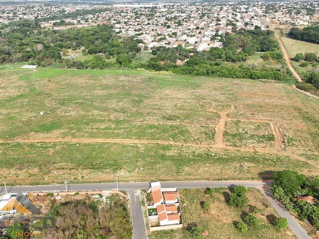 Lote para Venda em Aparecida de Goiânia - 5