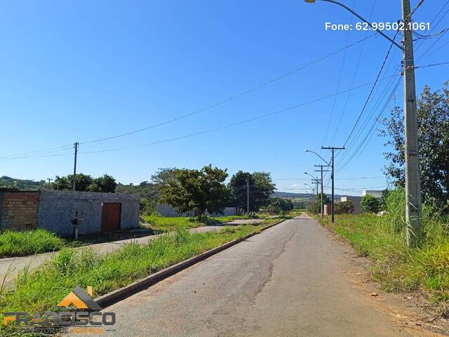 Venda em Villar Baviera - Abadia de Goiás