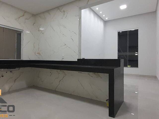 Casa para Venda em Aparecida de Goiânia - 2