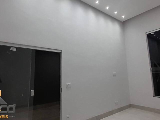 Casa para Venda em Aparecida de Goiânia - 3
