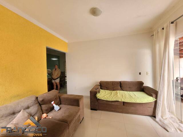Casa para Venda em Goiânia - 4