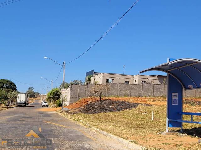 #35 - Lote para Venda em Goiânia - GO - 2