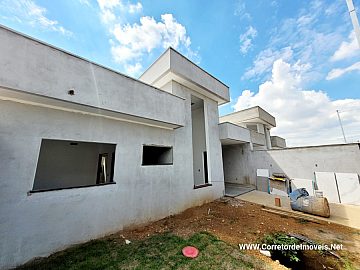 CASA � VENDA NO BAIRRO INDEPEND�NCIA