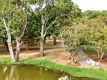 CH�CARA EM LEOPOLDO DE BULH�ES